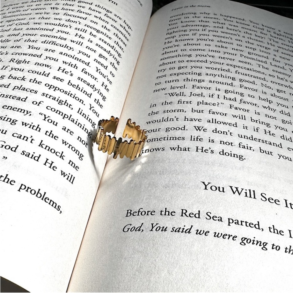 RESTOCKED! ✰ | adjustable 18k gold abstract ring